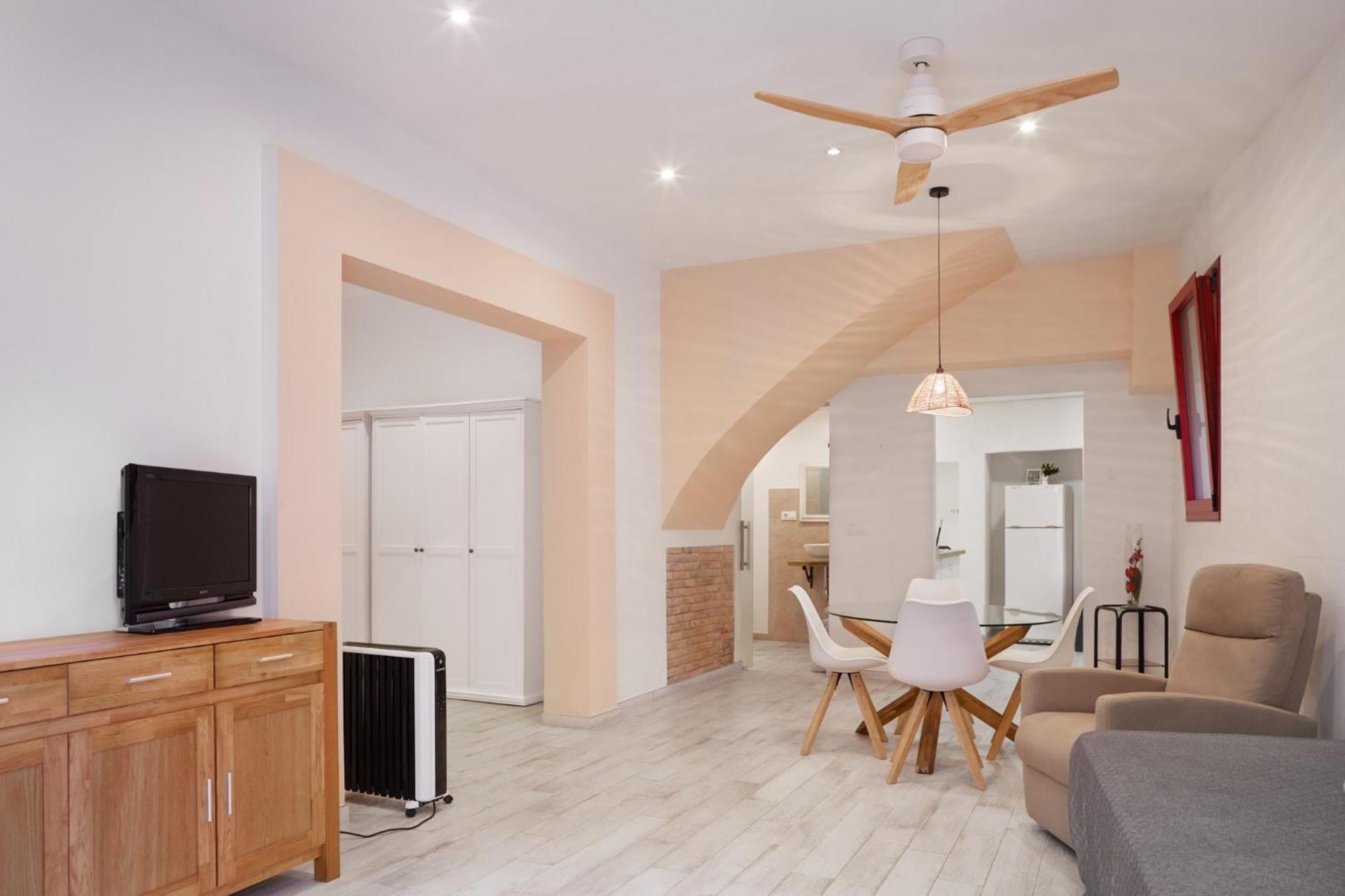 Loft Con Encanto En El Corazon Historico De Peralada Eksteriør bilde